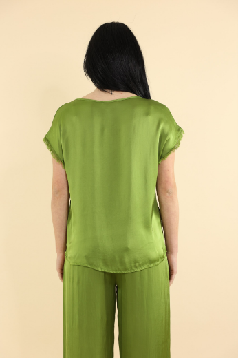 Immagine di Casacca collo v con manica sfrangiata verde