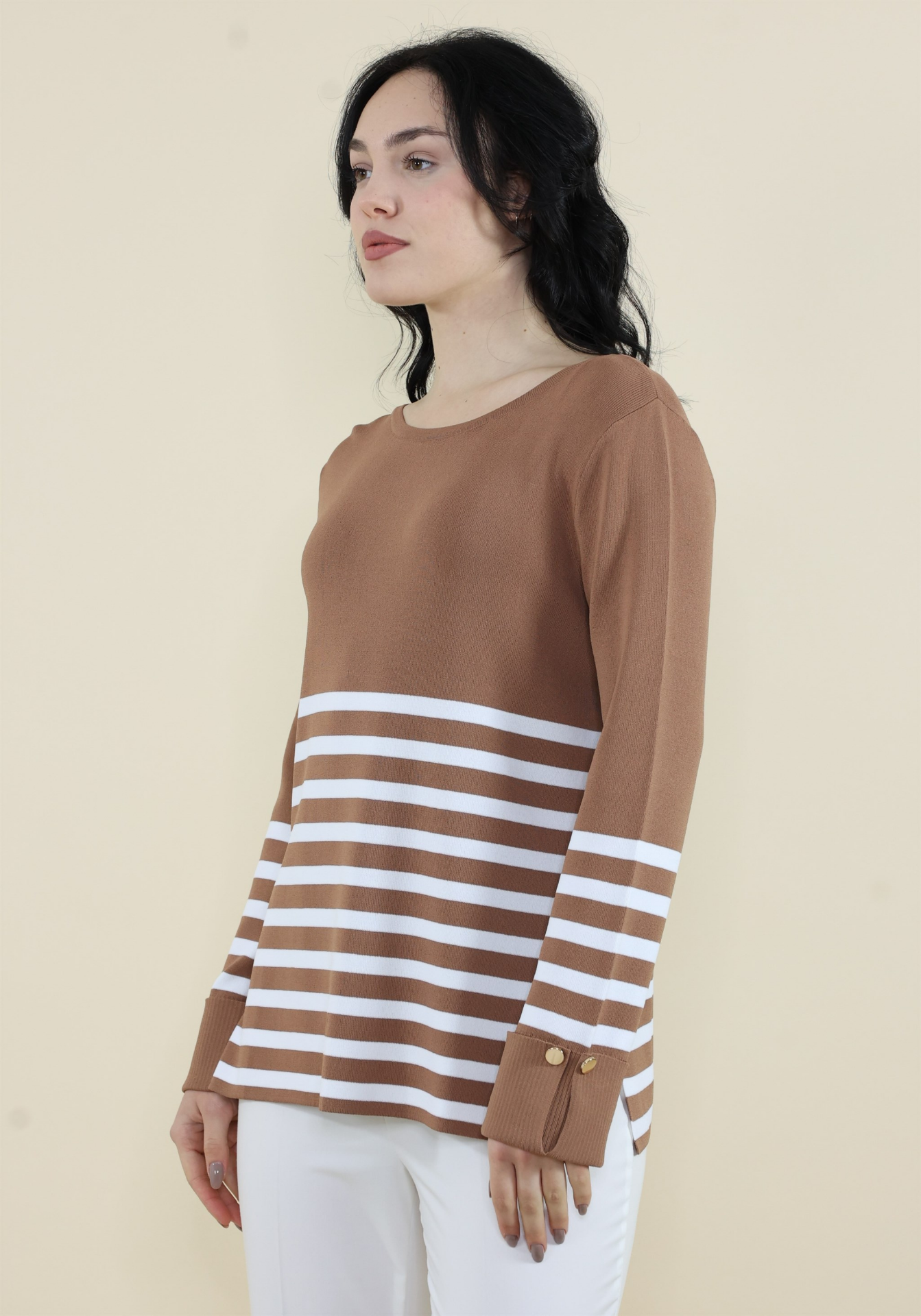 Maglia A Righe Oltre Primavera/Estate 2025 Con Bottoni Metallici