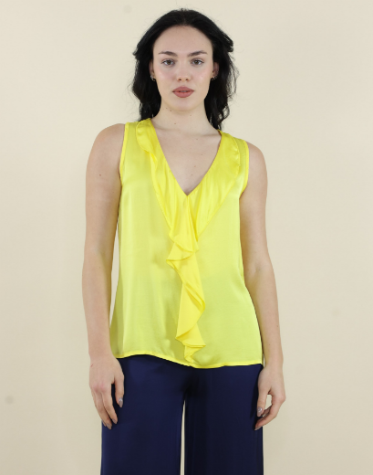 Immagine di top raso scollo a v con rouches davanti colore Limone