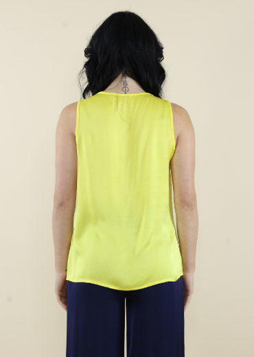 Immagine di top raso scollo a v con rouches davanti colore Limone