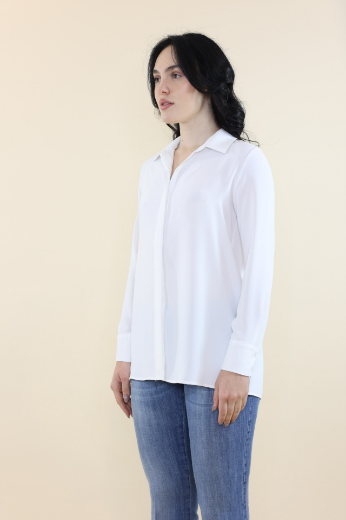 Immagine di Camicia con colletto e bottoni coperti bianco