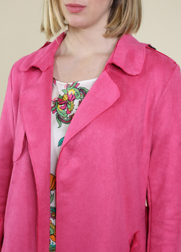 Immagine di Spolverino con alamari spalle in dainett fucsia