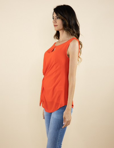 Immagine di Top in georgette con nodo papavero