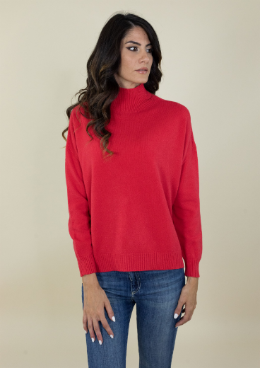 Immagine di Maglia lupetto a scatola rasata colore rosso