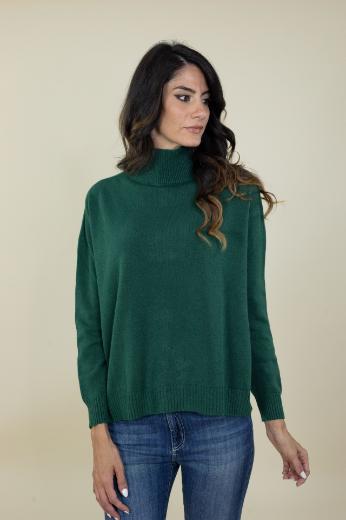Immagine di Maglia lupetto a scatola rasata colore verde