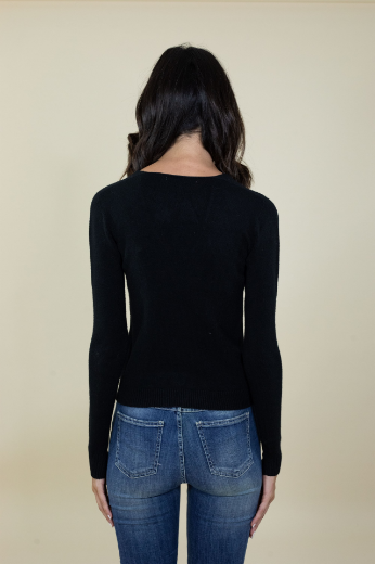Immagine di Maglia scollo a v slim rasata colore nero