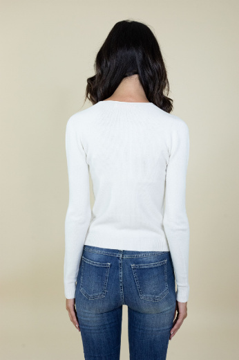 Immagine di Maglia scollo a v slim rasata colore panna