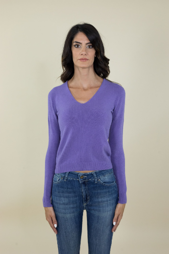 Immagine di Maglia scollo a v slim rasata colore viola