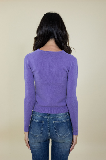 Immagine di Maglia scollo a v slim rasata colore viola