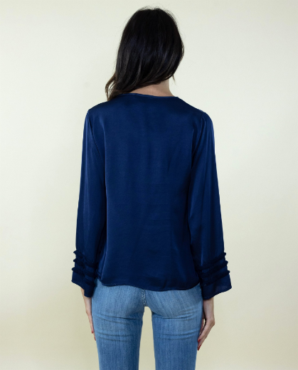 Immagine di Casacca raso a v con sfrangiatura manica blu