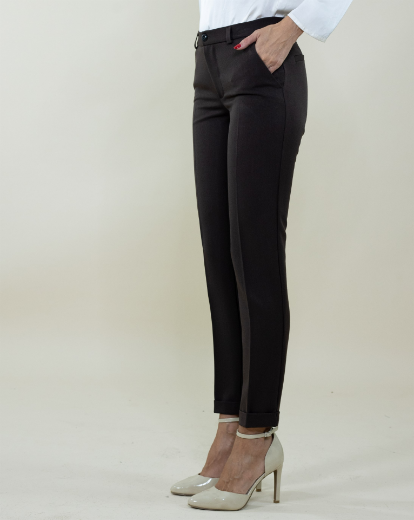 Immagine di Pantalone slim tasche passanti e svolta colore moro