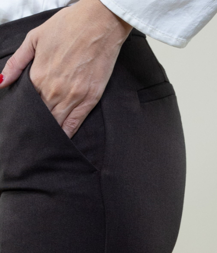 Immagine di Pantalone slim tasche passanti e svolta colore moro