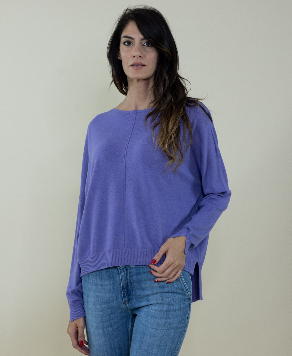Immagine di Maglia over rasata in viscosa colore viola