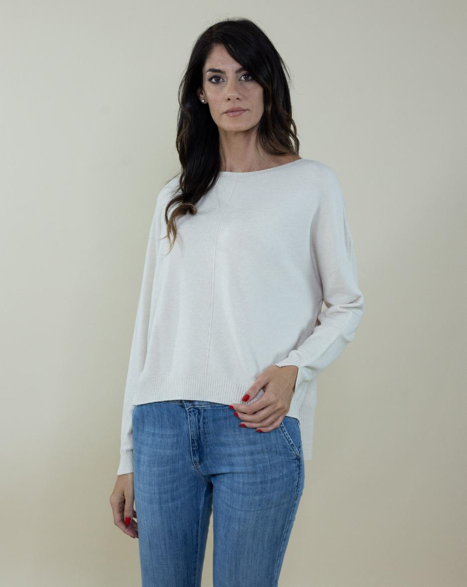 Immagine di Maglia over rasata in viscosa colore panna
