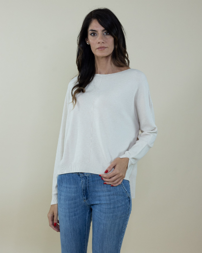 Immagine di Maglia over rasata in viscosa colore panna