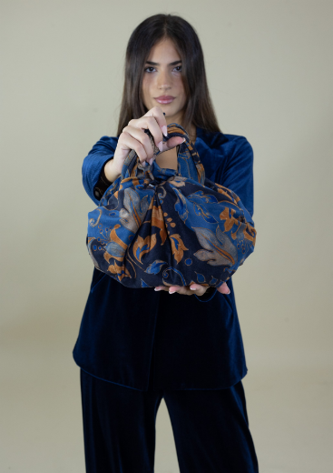 Immagine di Borsa "truscia" fantasia arabesque e Taffetà colore blu