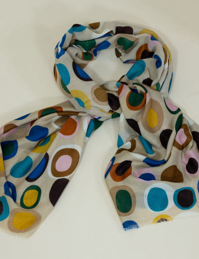 Immagine di Stola fantasia cerchi colore beige