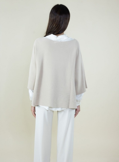 Maglia a coste con spacchi manica 3/4 colore beige