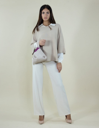 Maglia a coste con spacchi manica 3/4 colore beige