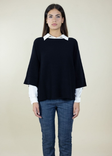 Maglia a coste con spacchi manica 3/4 colore nero
