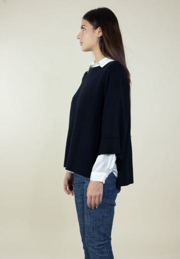 Maglia a coste con spacchi manica 3/4 colore nero