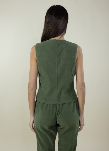 Immagine di Gilet velluto costine con bottoni colore militare