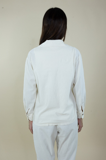 Immagine di Camicia velluto costine con tasche toppa colore panna