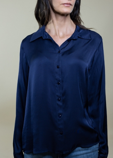 Camicia in raso con colletto con sprono colore blu