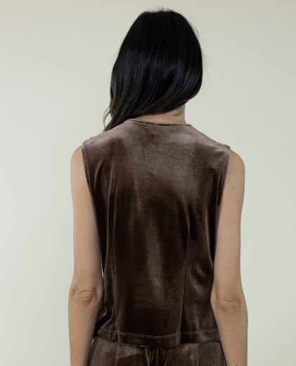 Immagine di Gilet velluto con bottoncini in velluto colore moro
