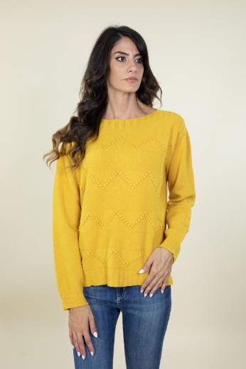Maglia scatola con pois in rilievo colore ocra