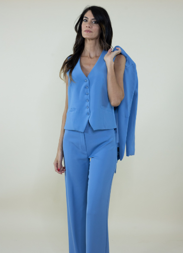 Immagine di Gilet in cady con bottoncini colore pervinca
