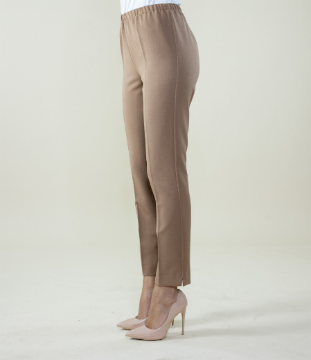 Immagine di Pantalone corto slim con elastico