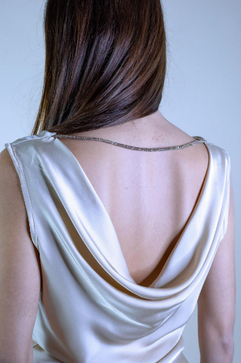 Immagine di TOP RASO COLLO PELLICANO E ACCESSORIO
