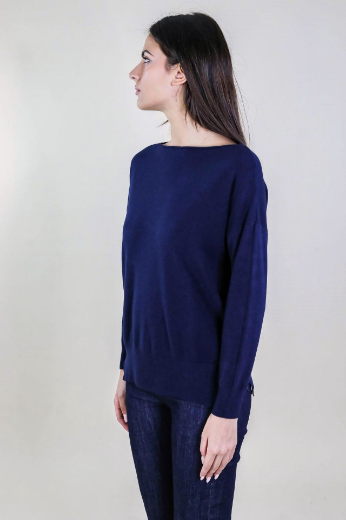 Immagine di MAGLIA SCOLLO BARCA OVER CON SPACCHI