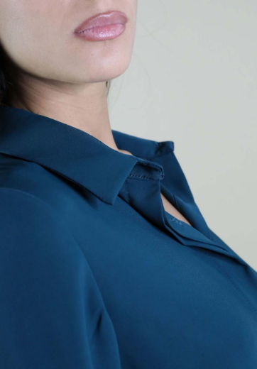 Immagine di CAMICIA CON COLLETTO E BOTTONI NASCOSTI