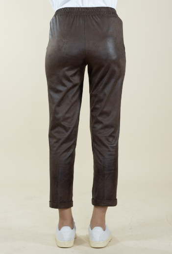 Immagine di PANTALONE CORTO IN ECOPELLE CON SVOLTA