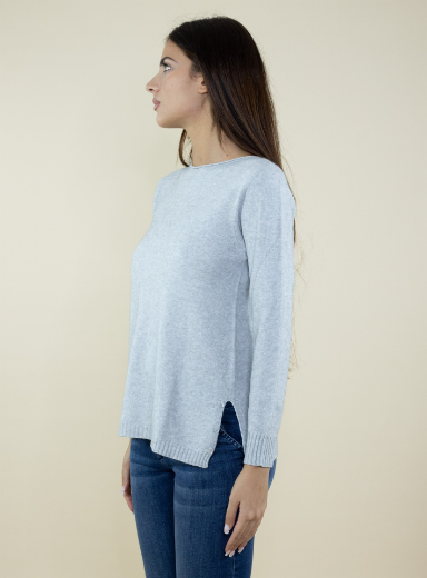 Immagine di MAGLIA CON SPACCHI E BOTTONI