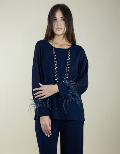 Immagine di BLUSA CON PIUME SULLA MANICA IN SCUBA