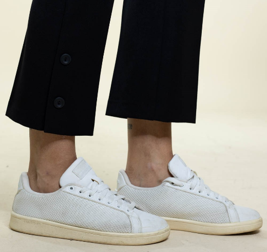 Immagine di PANTALONE CORTO SLIM CON BOTTONCINI