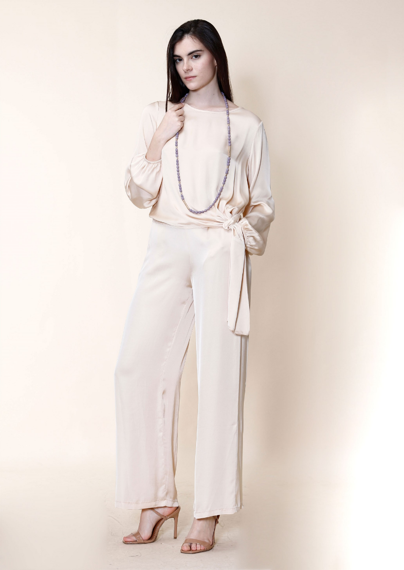 Blusa in raso con nodo laterale
