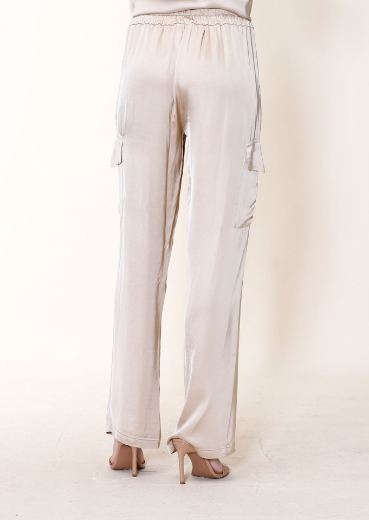 Immagine di Pantalone largo con tasche a toppa