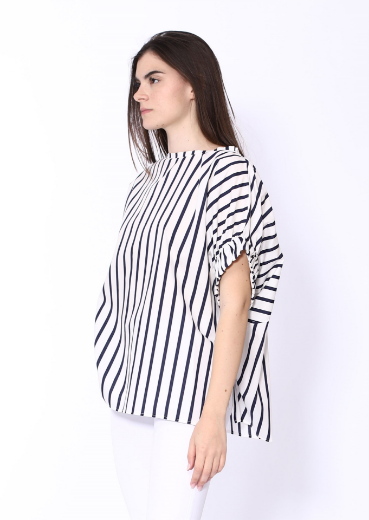 Immagine di Blusa over rigata con elastico manica