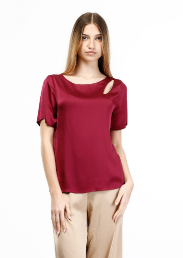 Immagine di Blusa in raso con motivo spalla