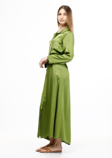 Immagine di Abito lungo in raso con colletto