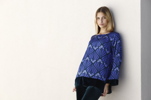 Immagine di Blusa over fantasia fiore liberty