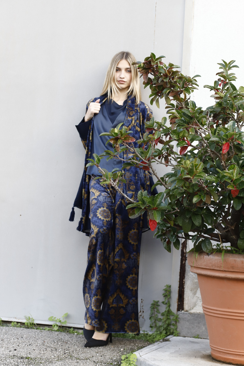 Immagine di Pantalone velluto fantasia barocco