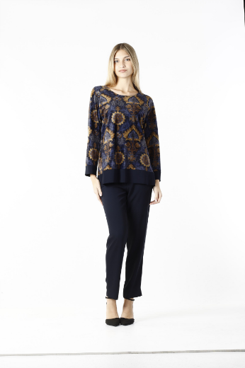 Immagine di Blusa  over fantasia barocco