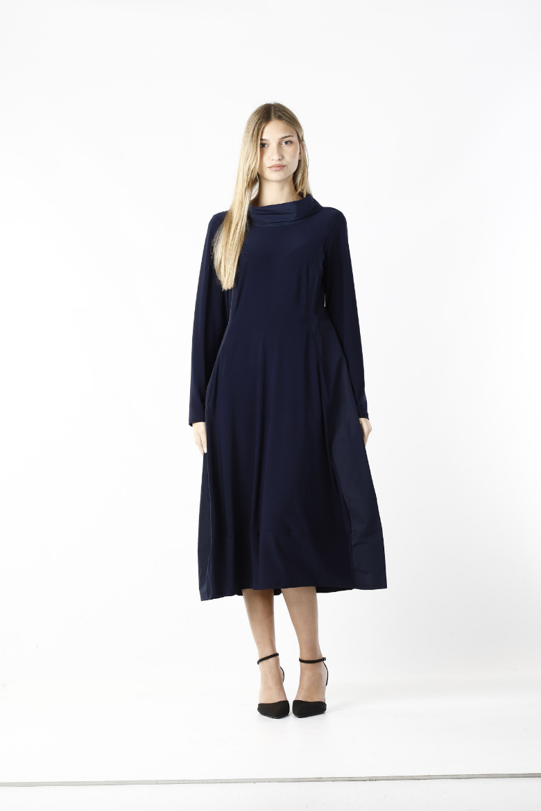 Immagine di Abito lungo collo jersey e tafta