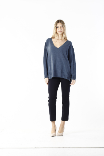 Immagine di Maglia scollo v over con spacchi