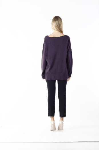 Immagine di Maglia scollo v over con spacchi